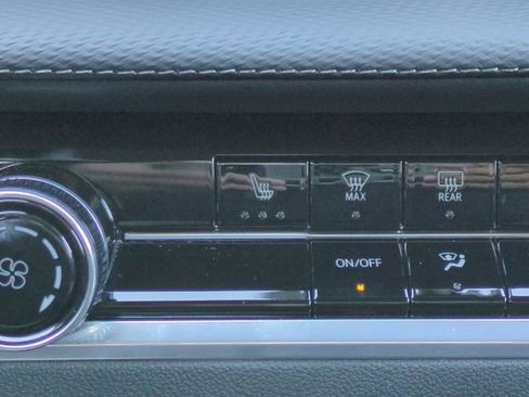 Certified 2025 Chevrolet Equinox LT image 26