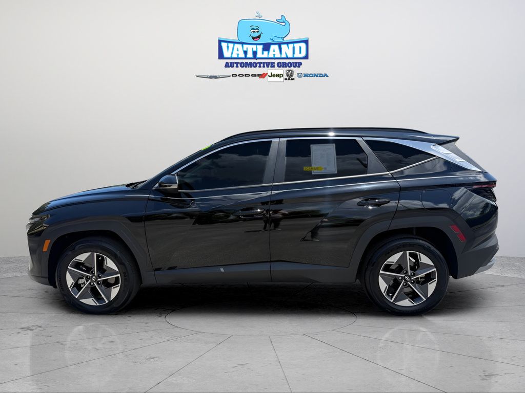 Used 2025 Hyundai Tucson SEL AWD/4WD image 3