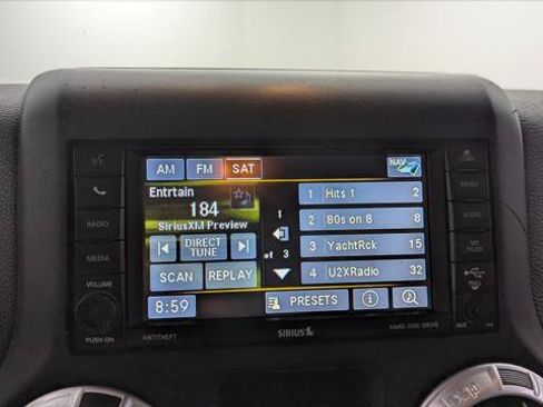 Used 2016 Jeep Wrangler Unlimited Rubicon AWD/4WD image 26