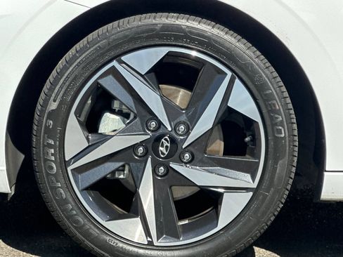 Used 2023 Hyundai Elantra Limited w/ Cargo Package FWD image 24