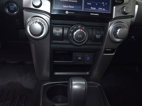 Used 2022 Toyota 4Runner SR5 image 21