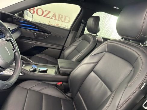 Used 2024 Lincoln Nautilus Premier w/ Jet Appearance Package image 11