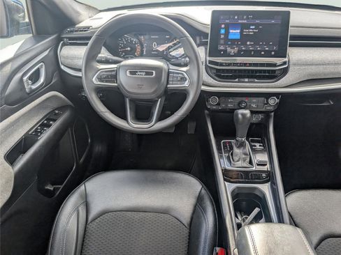 Used 2024 Jeep Compass Latitude AWD/4WD image 24