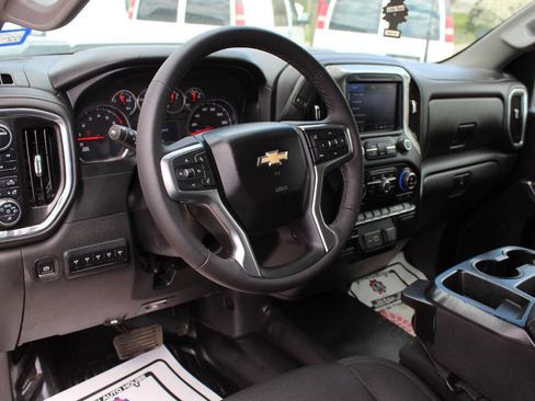 Used 2022 Chevrolet Silverado 2500 LT w/ Convenience Package AWD/4WD image 8