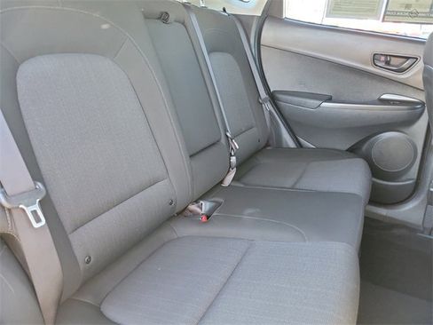 Used 2022 Hyundai Kona SEL image 24