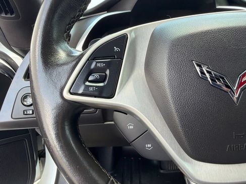 Used 2019 Chevrolet Corvette Stingray Coupe w/ 1LT RWD image 23