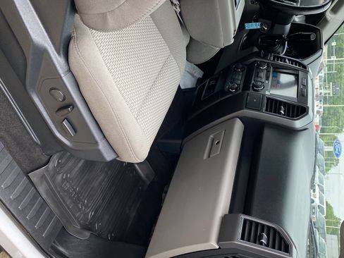 Used 2019 Ford F150 XLT w/ Equipment Group 302A Luxury image 10