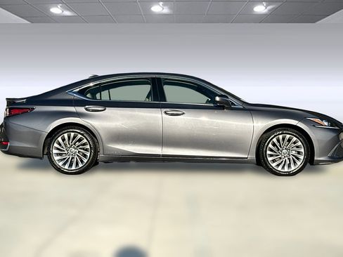 Certified 2020 Lexus ES 300h w/ Luxury Package image 7