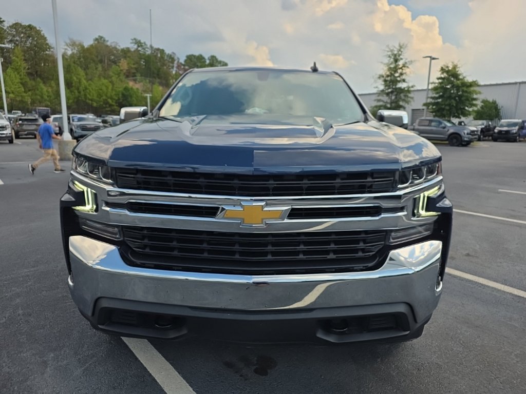 Used 2021 Chevrolet Silverado 1500 LT AWD/4WD image 3
