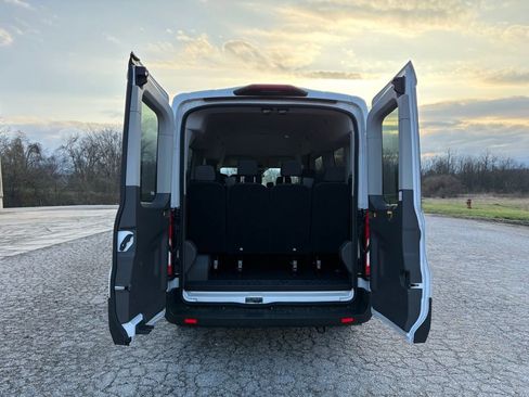 Used 2025 Ford Transit 350 XLT image 12