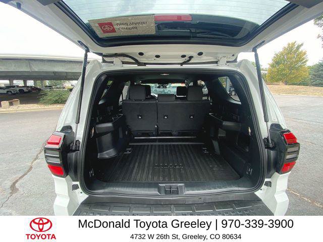 Certified 2025 Toyota 4Runner SR5 AWD/4WD image 23