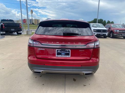 Used 2020 Lincoln Nautilus Reserve w/ Equipment Group 201A FWD image 4