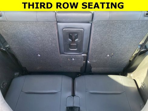 Used 2024 Mitsubishi Outlander SE image 8