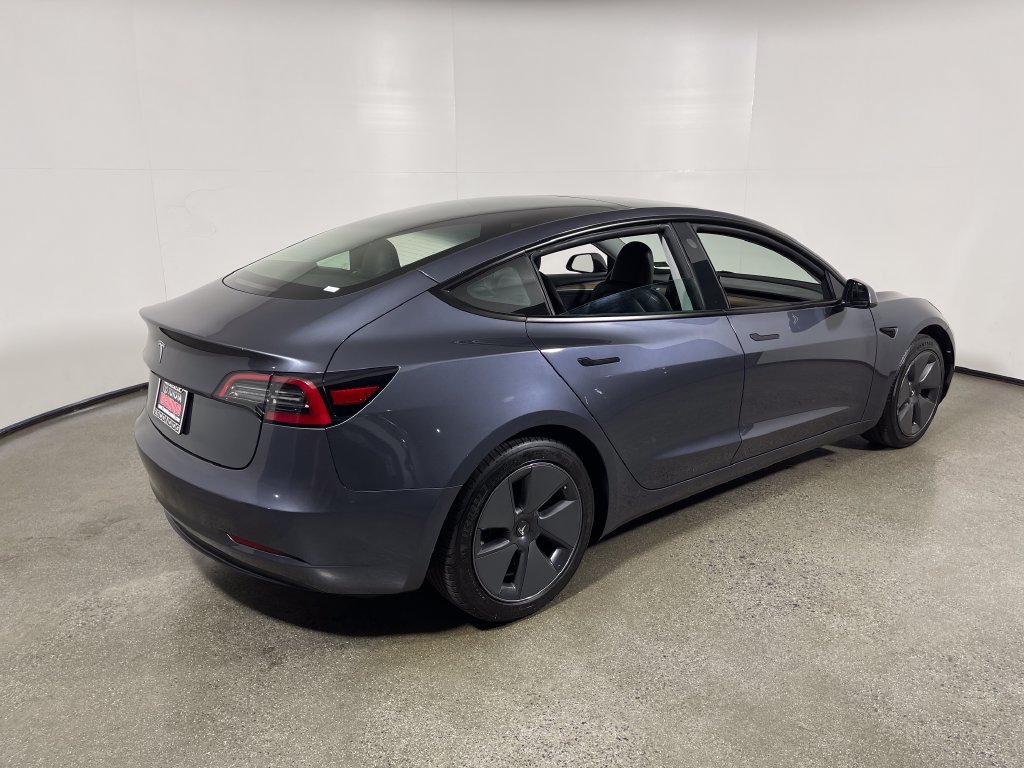 Used 2023 Tesla Model 3 Standard Range RWD image 3