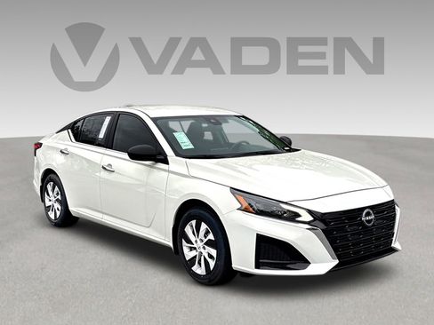 New 2025 Nissan Altima 2.5 S image 1