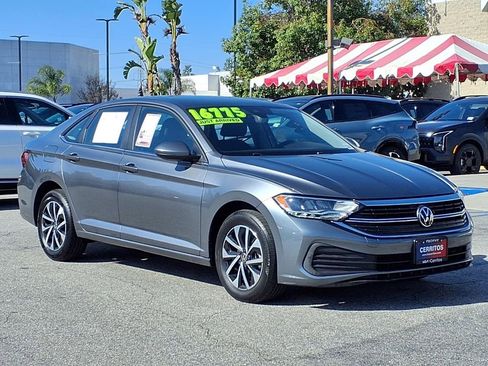 Used 2024 Volkswagen Jetta S image 7
