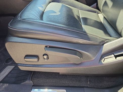 Used 2018 Chevrolet Colorado ZR2 image 25