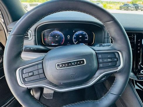 Used 2024 Jeep Wagoneer Series II AWD/4WD image 15
