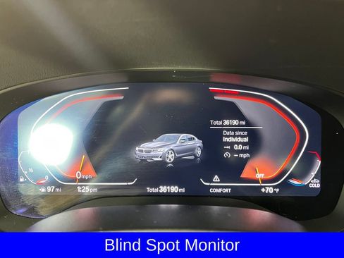 Used 2023 BMW 530i xDrive w/ Premium Package AWD/4WD image 4