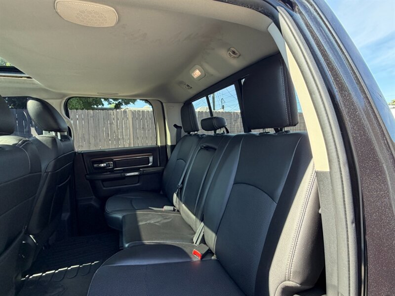 Used 2015 RAM 1500 Laramie w/ Convenience Group AWD/4WD image 27