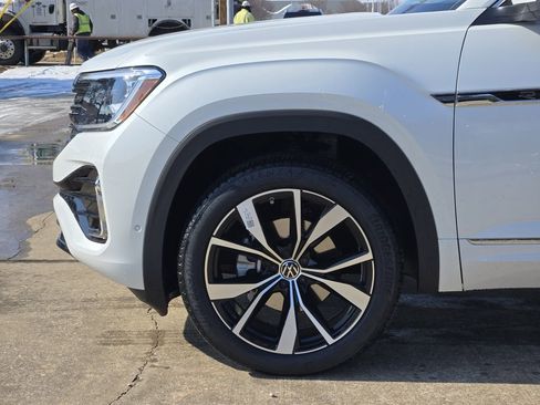 New 2026 Volkswagen Atlas SEL Premium R-Line image 5