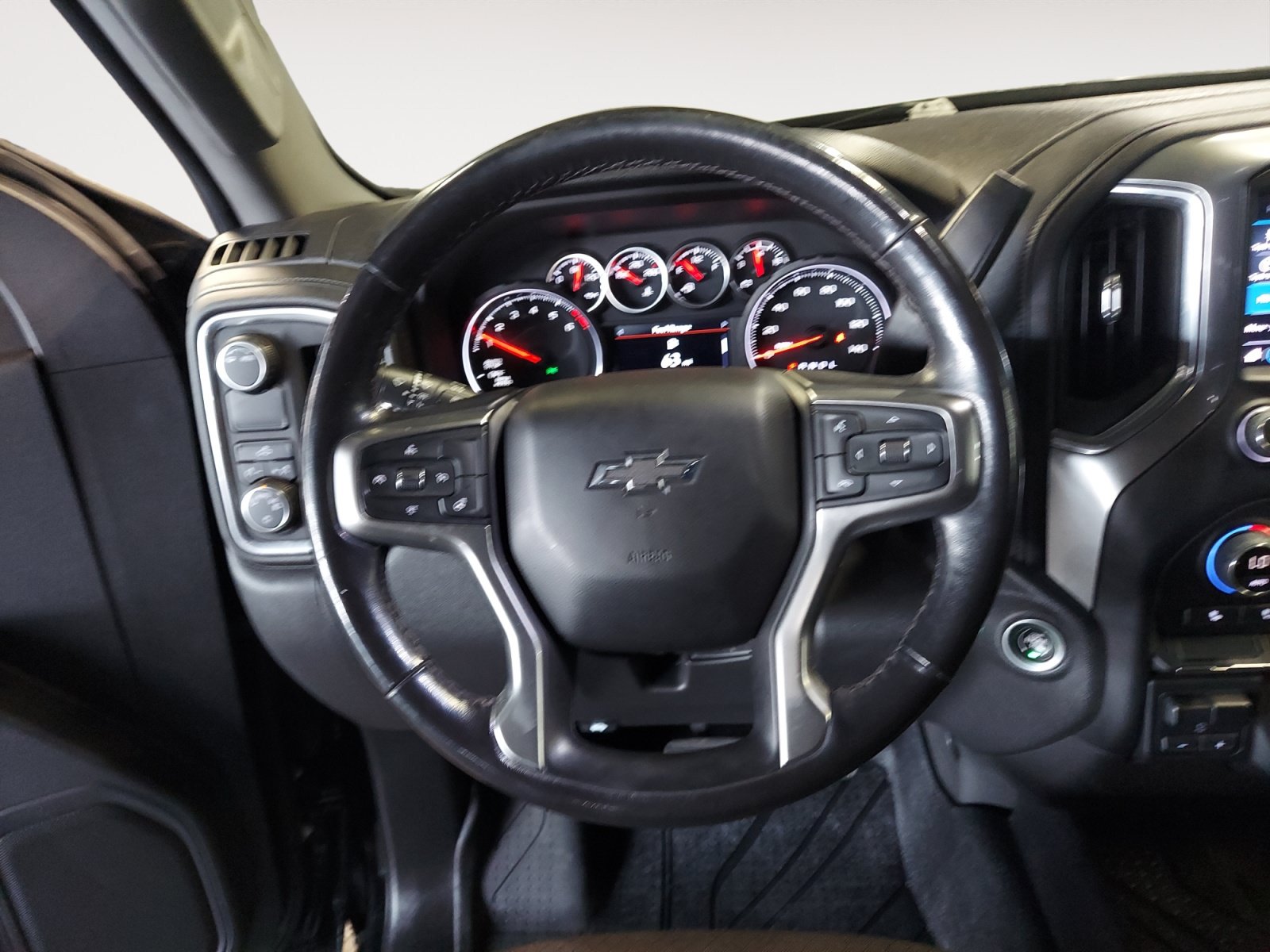 Used 2022 Chevrolet Silverado 1500 LT w/ Texas Edition Plus RWD image 13