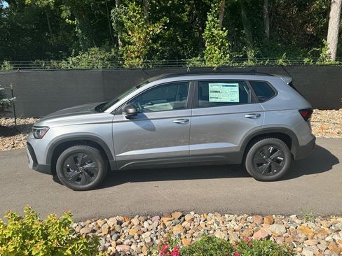 New 2025 Volkswagen Taos S image 2