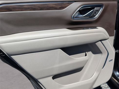 Used 2021 Chevrolet Tahoe Z71 w/ Rear Media and Nav Package image 36