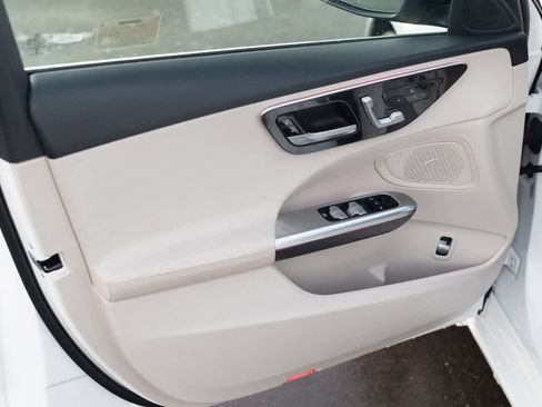 Used 2023 Mercedes-Benz C 300 4MATIC Sedan image 24