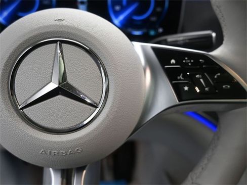 Used 2023 Mercedes-Benz EQE 500 4MATIC SUV image 14