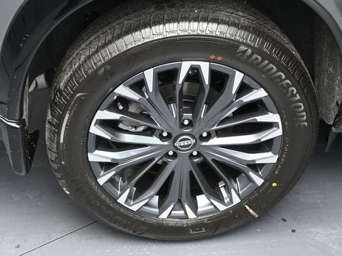 New 2026 Nissan Rogue Platinum w/ Tech Package AWD/4WD image 5