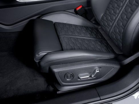 Used 2026 Audi RS 6 performance image 18