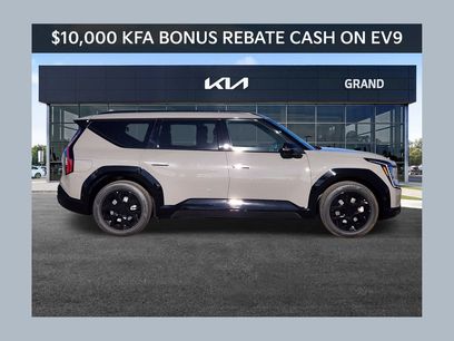 New 2026 Kia EV9 Land w/ Nightfall Edition Package