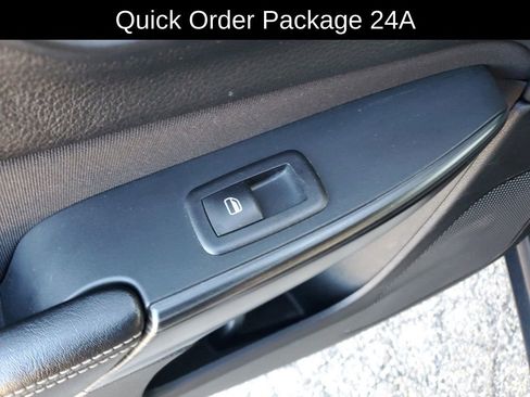 Used 2016 Jeep Cherokee Sport image 12