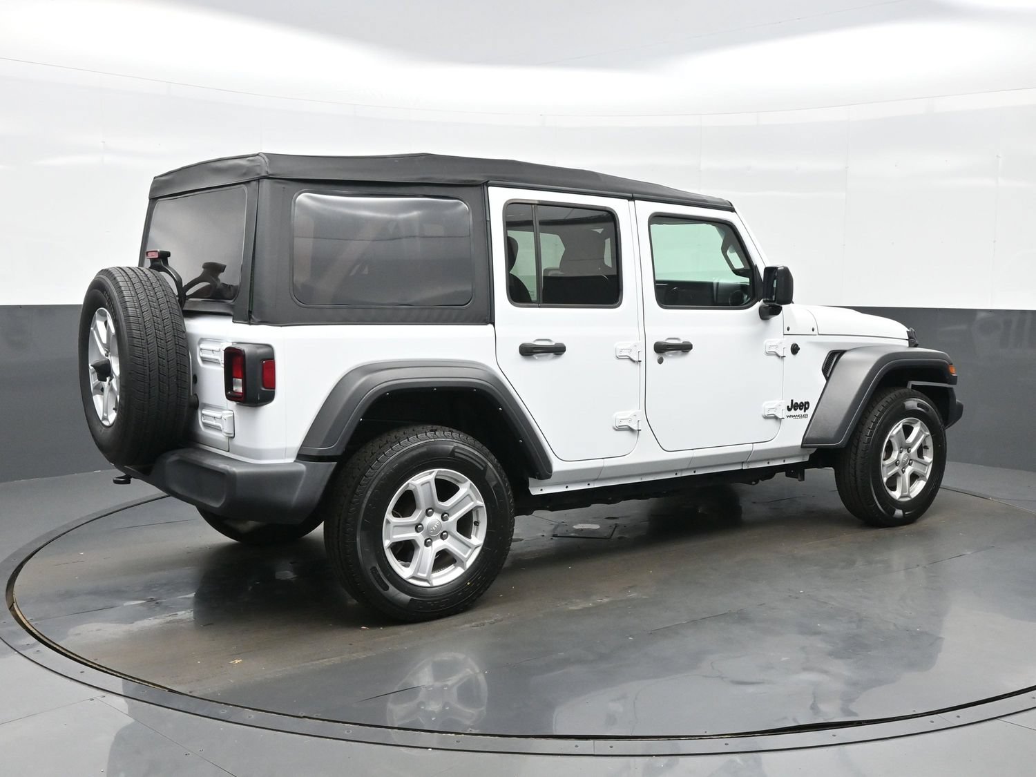 Used 2022 Jeep Wrangler Unlimited Sport AWD/4WD image 8