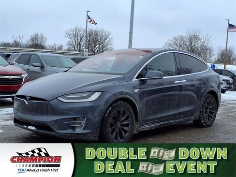 Used 2016 Tesla Model X 90D image 1