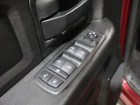 Used 2019 RAM 1500 Express w/ Express Value Package image 15