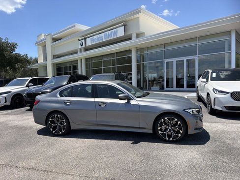 Used 2025 BMW 330i Sedan RWD image 1