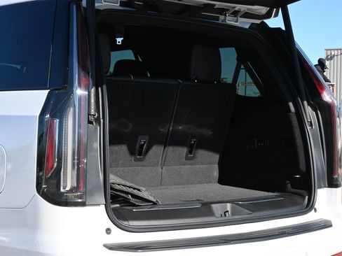 Used 2023 Cadillac Escalade Sport w/ LPO, ONYX Package image 23