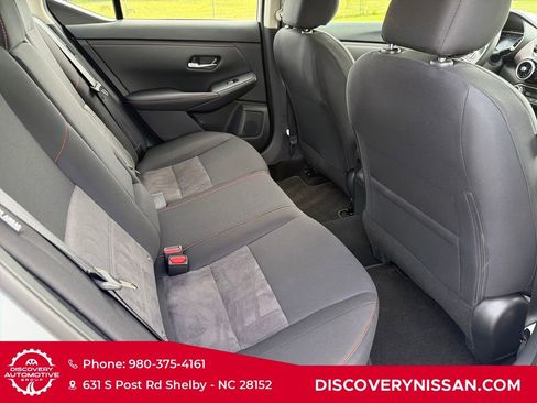 Certified 2025 Nissan Sentra SR FWD image 35