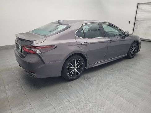 Used 2022 Toyota Camry SE FWD image 10