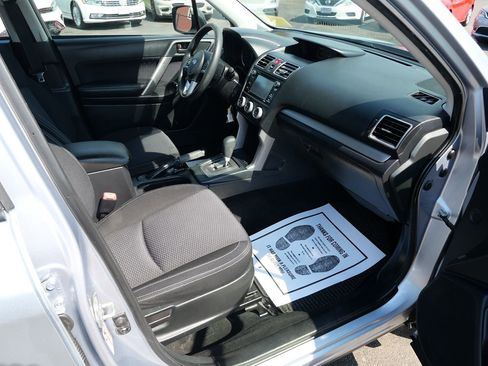 Used 2017 Subaru Forester 2.5i w/ Alloy Wheel Package AWD/4WD image 26