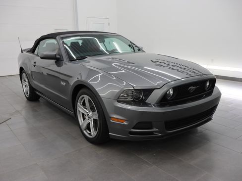 Used 2014 Ford Mustang GT Premium RWD image 48