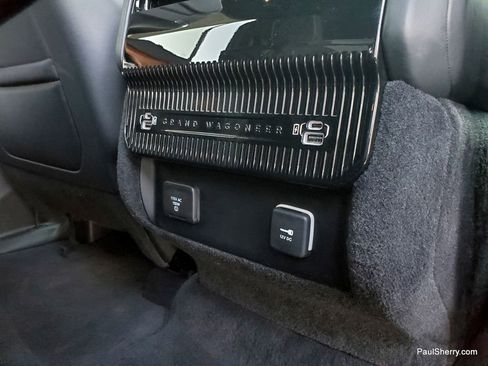 Used 2024 Jeep Grand Wagoneer L Series III image 55