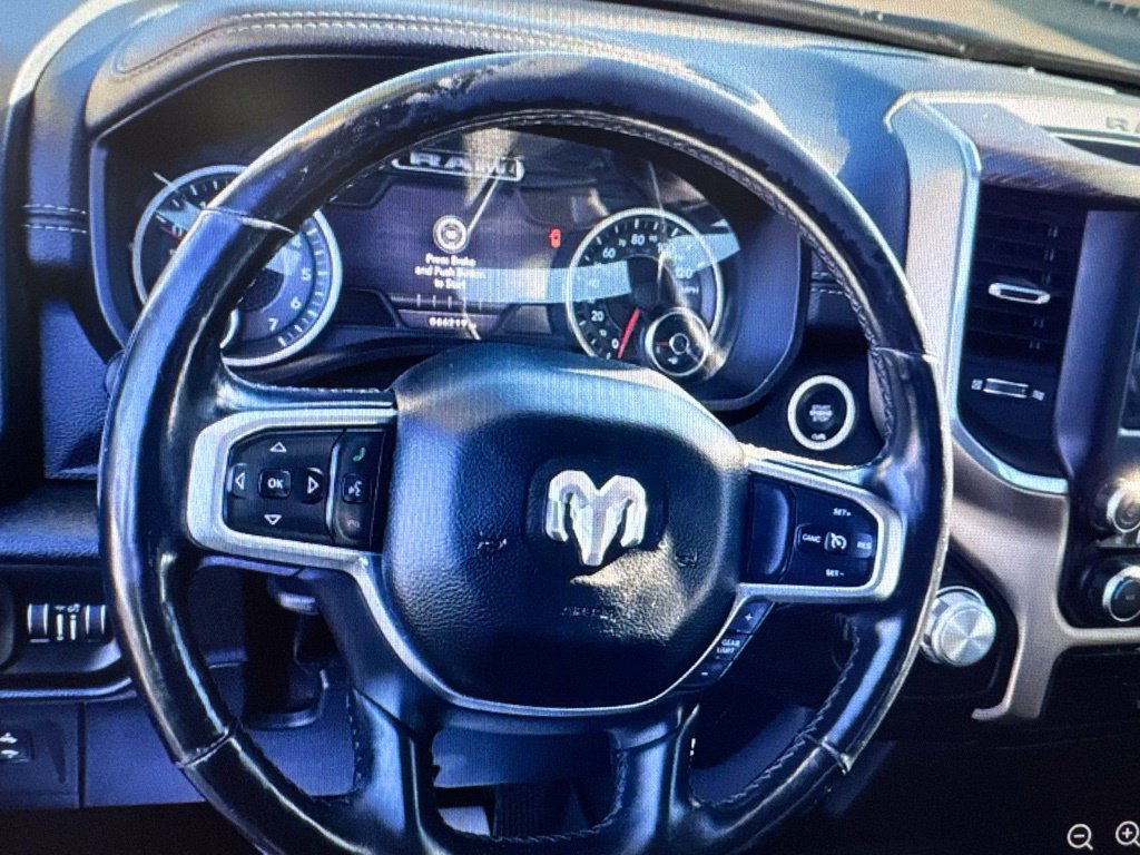 Used 2019 RAM 1500 Laramie AWD/4WD image 7