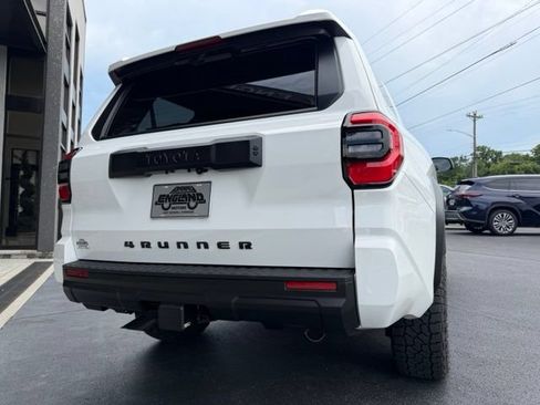 Used 2026 Toyota 4Runner SR5 AWD/4WD image 13