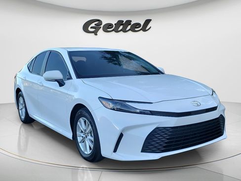 Certified 2025 Toyota Camry LE image 3