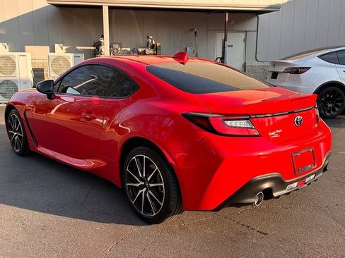Used 2023 Toyota GR86 image 5