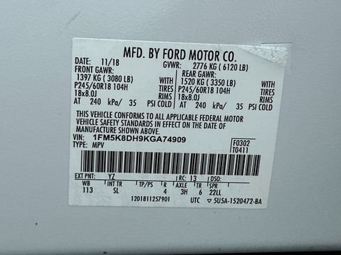 Used 2019 Ford Explorer XLT w/ Equipment Group 202A AWD/4WD image 30