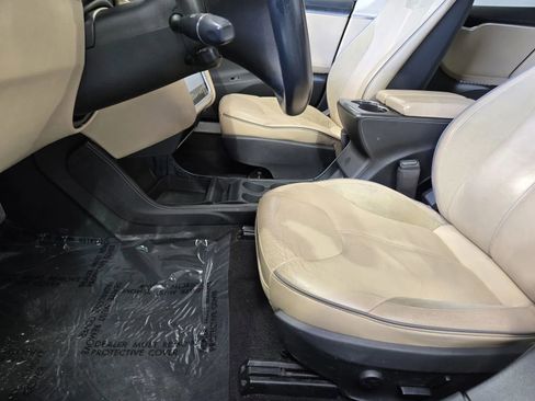 Used 2014 Tesla Model S P85 RWD image 14